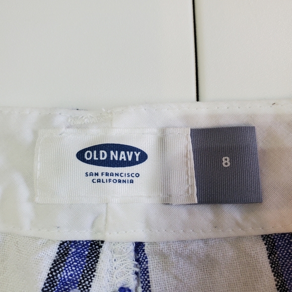 Old Navy Shorts - Picture 3 of 8